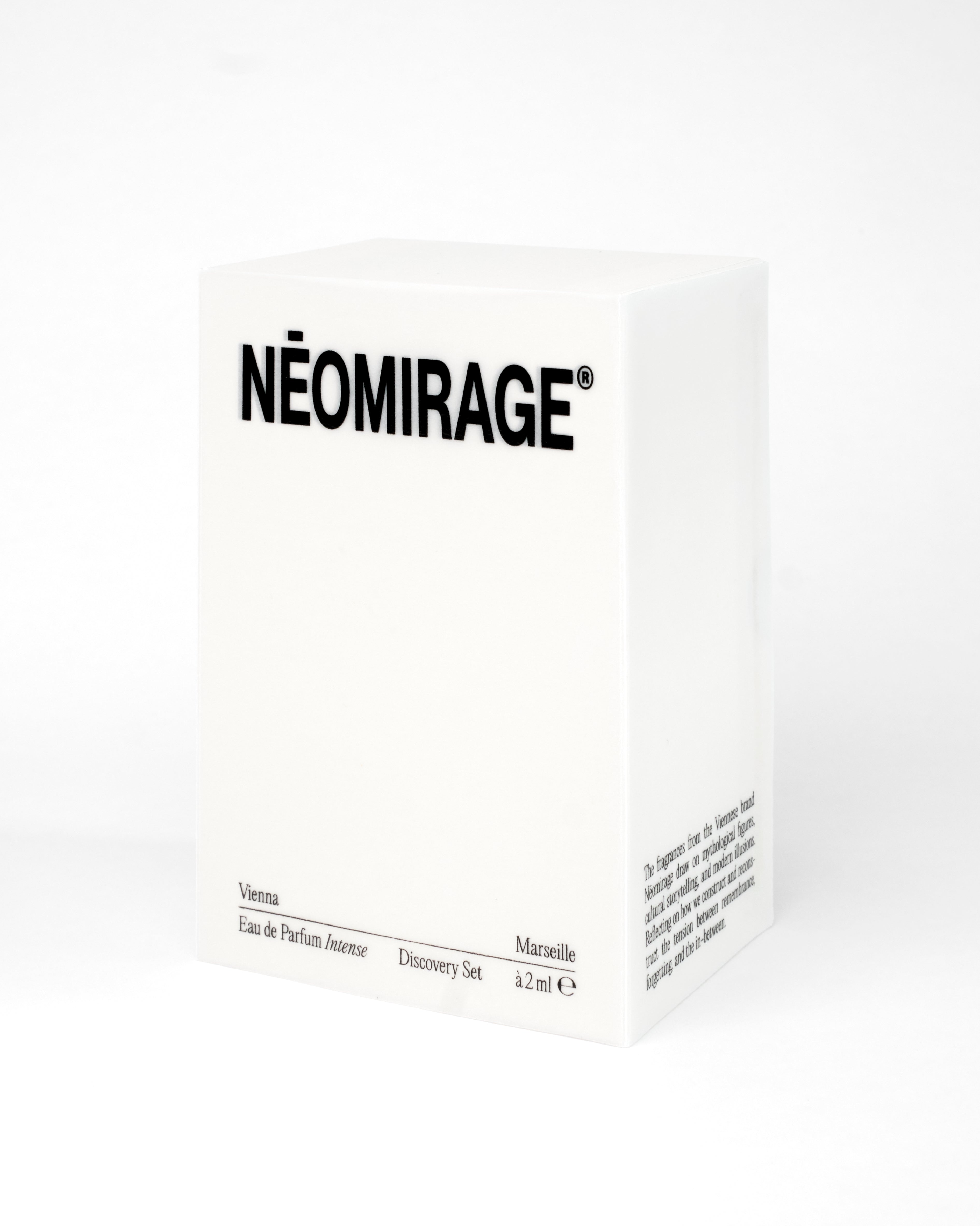 Néomirage perfume box on a white background